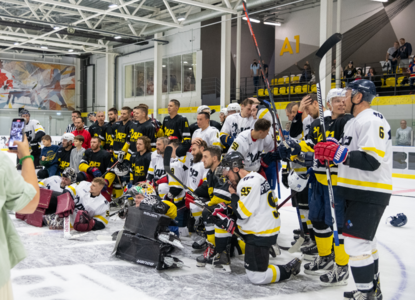 «Интеллектуальный капитал» снова принял участие в благотворительном хоккейном матче