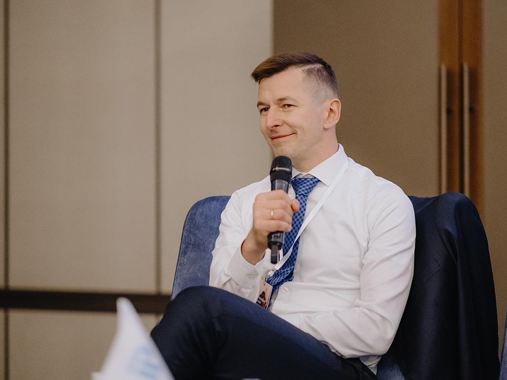 Партнер Melling, Voitishkin & Partners Антон Мальцев осветит споры российского бизнеса за рубежом. Эксперт представит обзор интересных кейсов последнего времени. Мальцев специализируется на разрешении споров и общих вопросах коммерческого и корпоративного права. Он представляет интересы ведущих международных и российских компаний из различных отраслей промышленности.