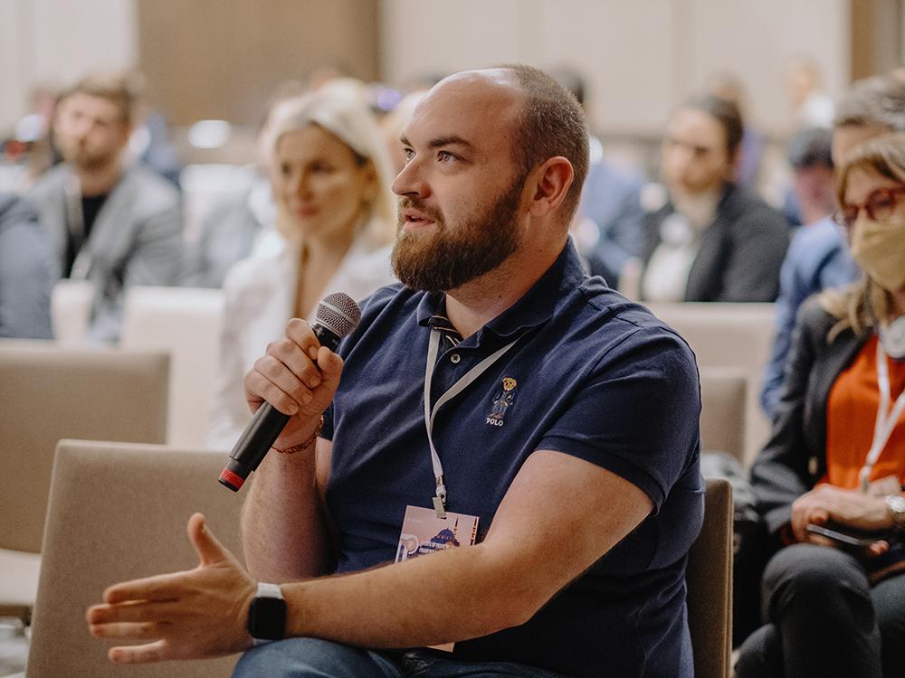 Участники пользовались возможностью задать ведущим правовым экспертам волнующие их вопросы.