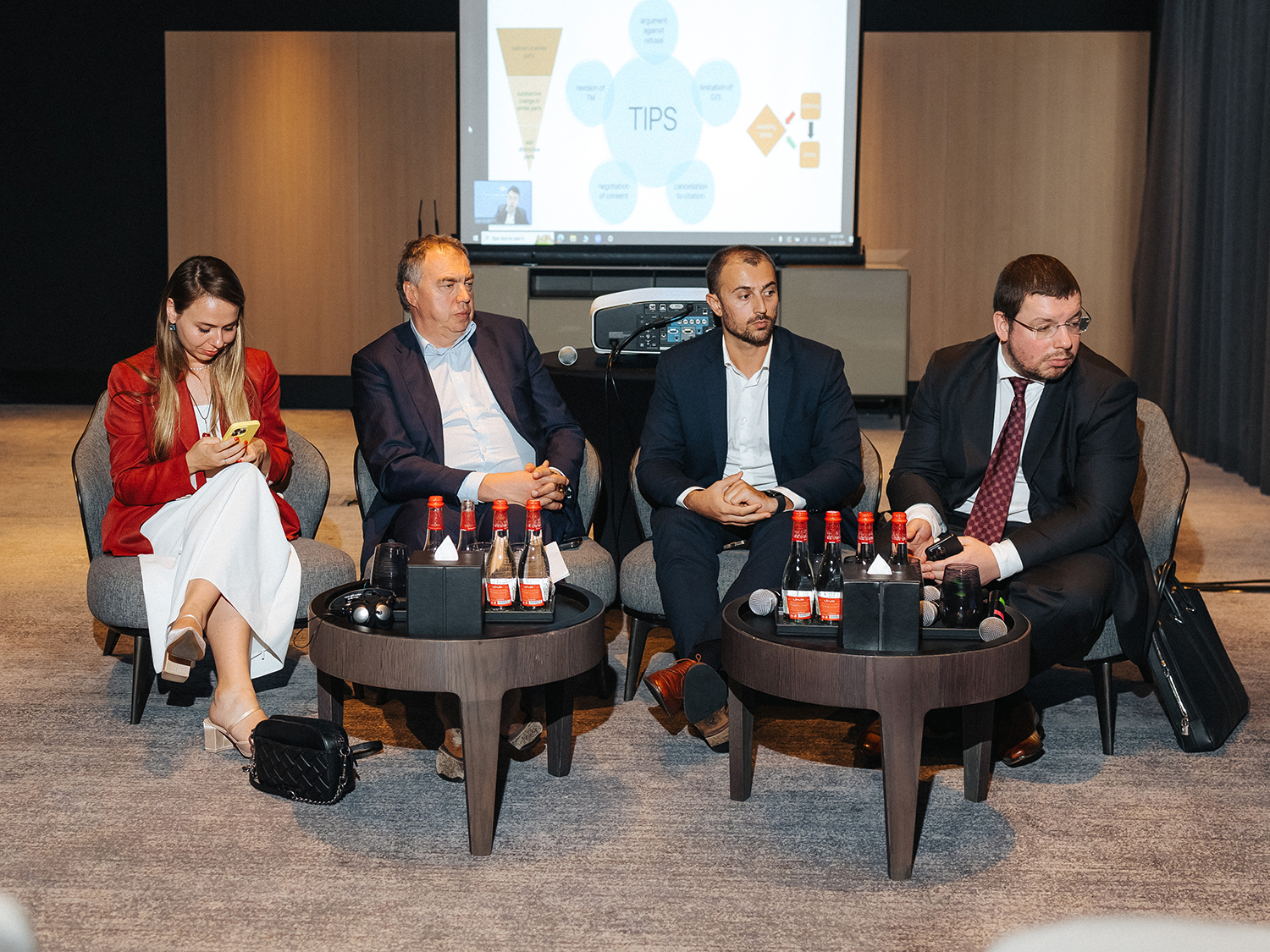 Обсудили и не менее важный параллельный импорт и другие практические вопросы IP сферы: товарные знаки и франчайзинг.