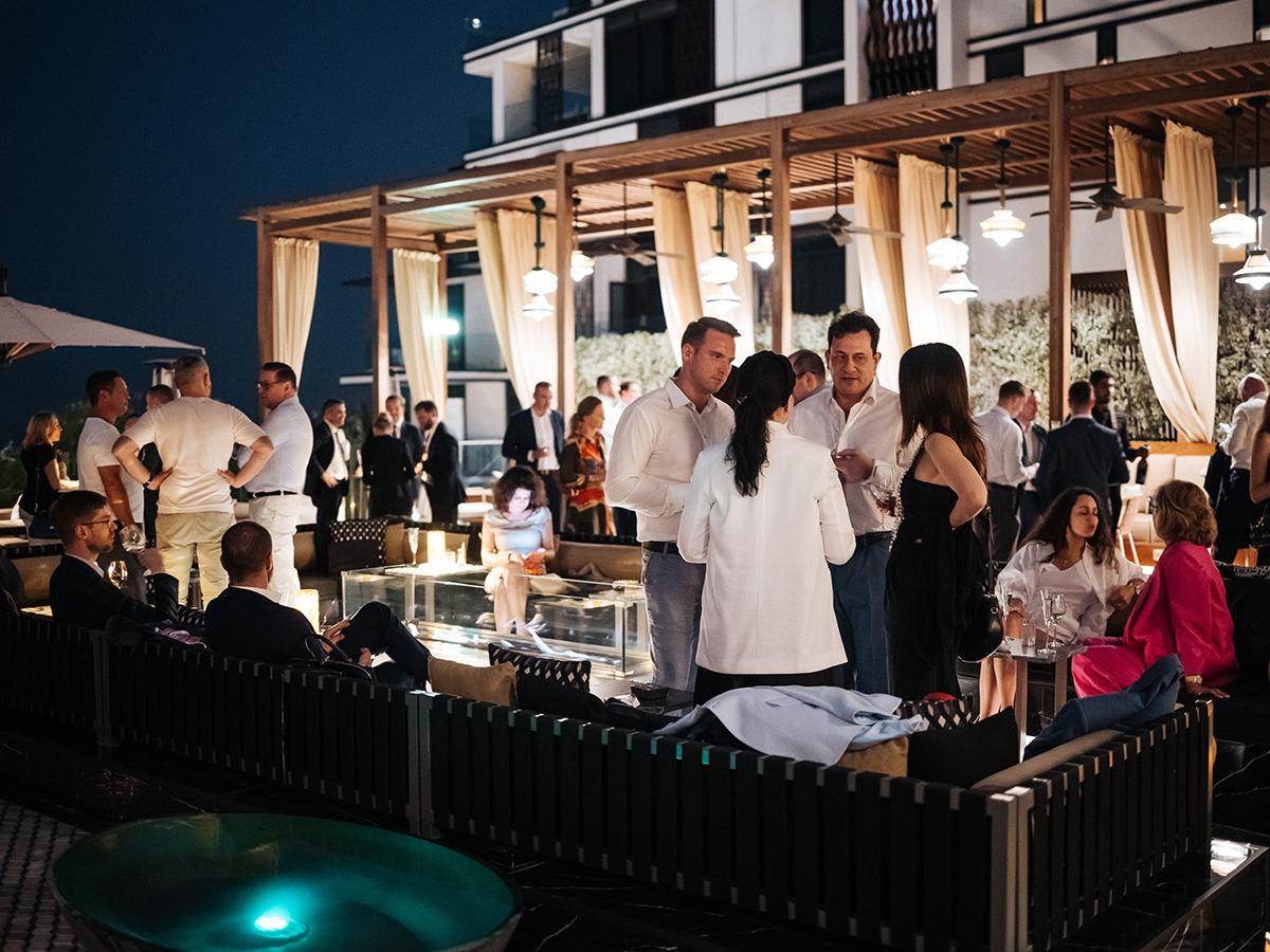 После гостей ждал торжественный прием, организованный Право.ru и Enforce Law Company.