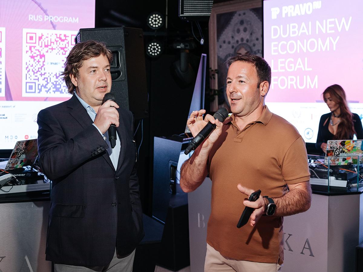 С приветственным словом перед гостями выступил главный редактор Право.ru Борис Болтянский и один из идейных вдохновителей New Economy Legal Infrastructure (research) Center, управляющий партнер ART DE LEX Дмитрий Магоня. 