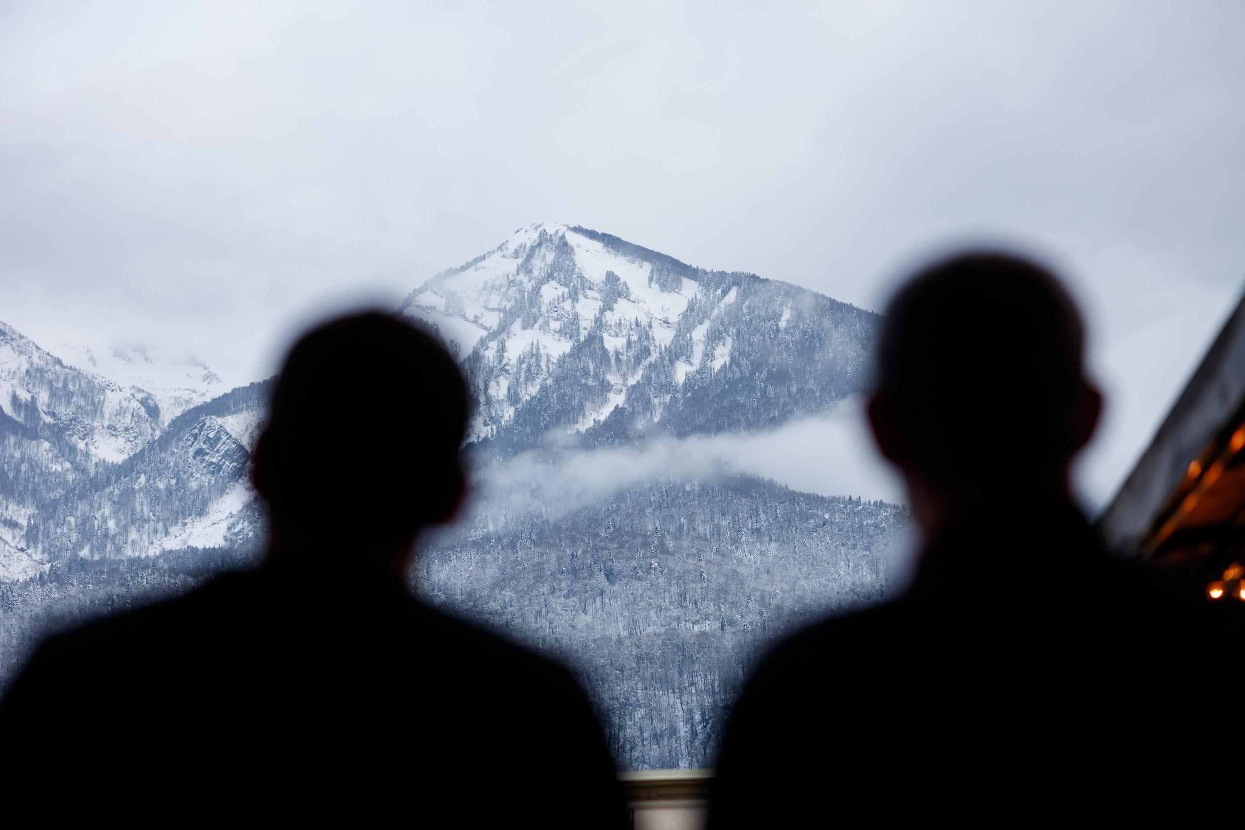 Неформальная встреча гостей форума прошла в ресторане с панорамным видом на горы.