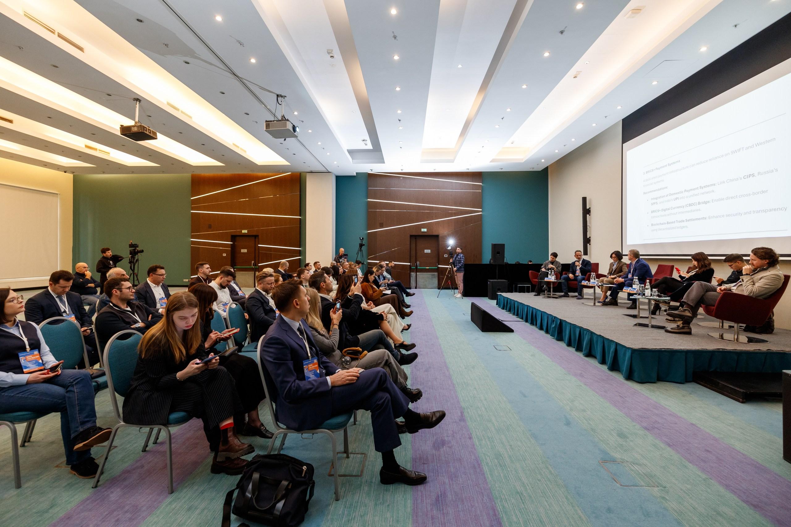 Спикеры рассказали об основных судебных тенденциях и поделились советами о том, как преодолевать трудности.