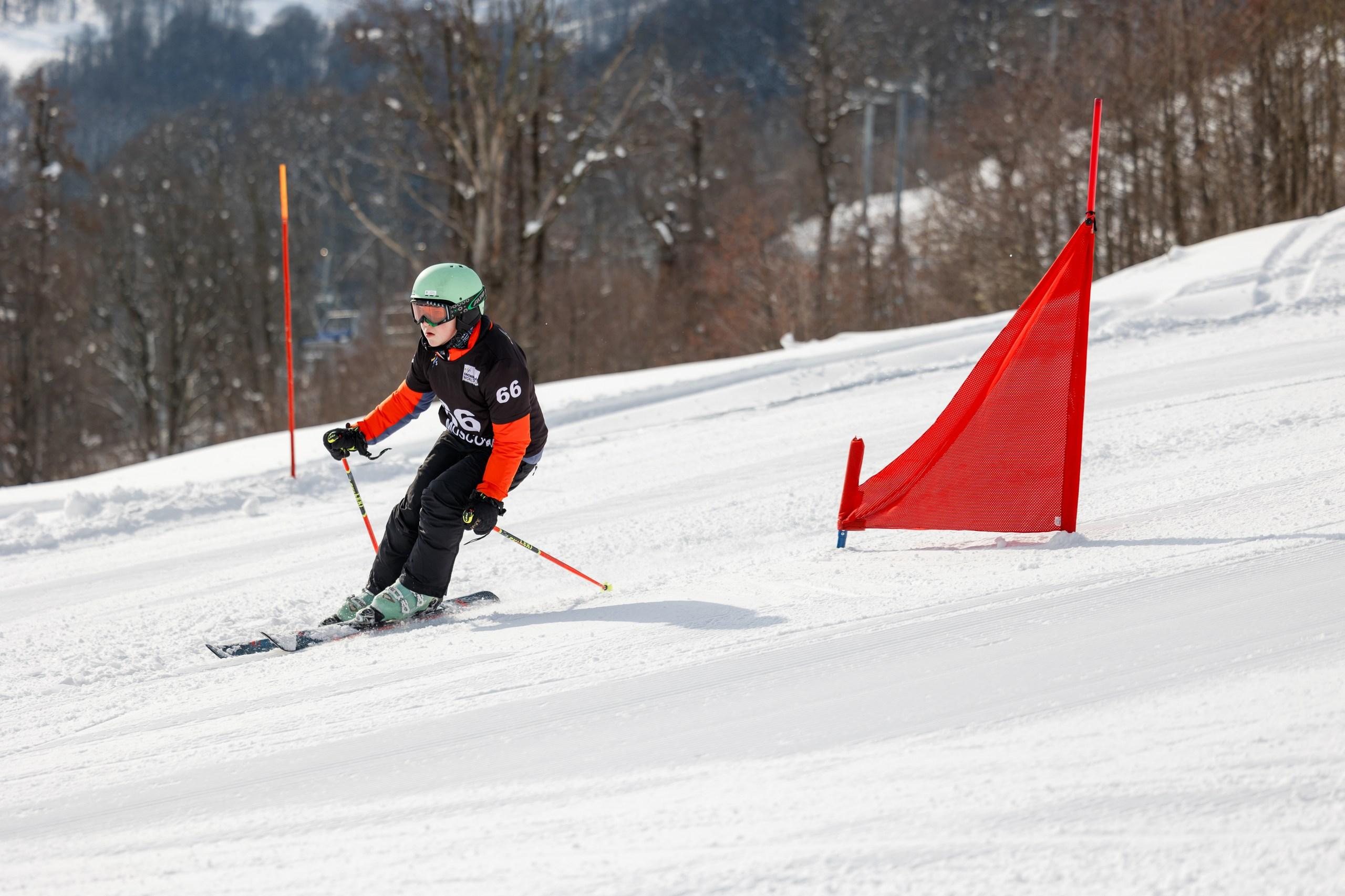 В стартах участвовали даже дети. Вот что значит спортивная юридическая семья.