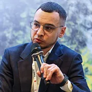 За пределами периода подозрительности: