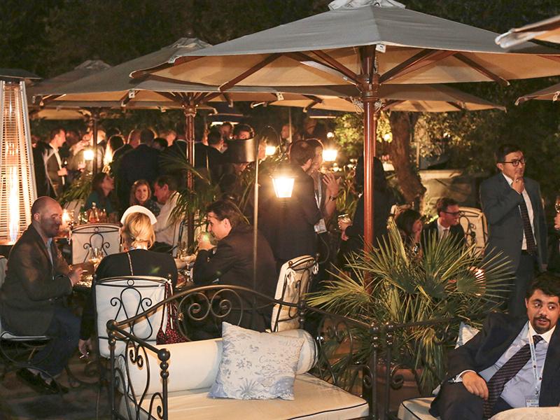 Более 300 партнеров крупнейших международных юридических компаний встретились на русской вечеринке в ресторане высокой кухни «Pacifico» в Palazzo Dama в Риме.