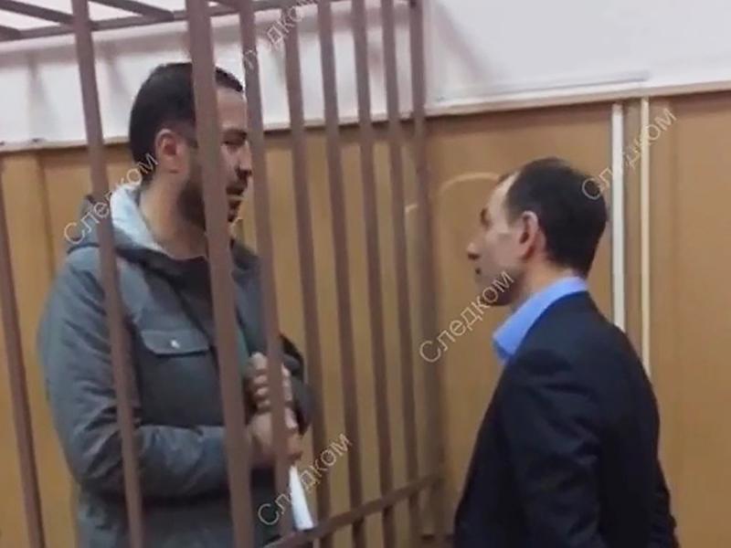 исполнительного директора «Ессентукигоргаза» Алана Кятова. Таким образом, общее число фигурантов дела, которые находятся в СИЗО, достигло семи. Еще ряд фигурантов находится в розыске.