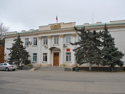 Сакский районный суд Республики Крым