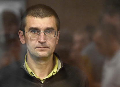 Суд снял с рассмотрения жалобу на приговор участнику митинга Коваленко